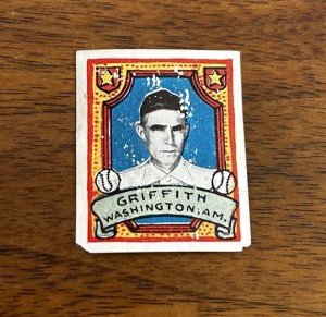 1911 T332 Clark Griffith Helmar Sports Card