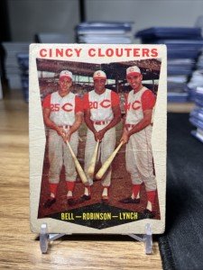 1960 Topps Frank Robinson, Gus Bell, Jerry Lynch 352