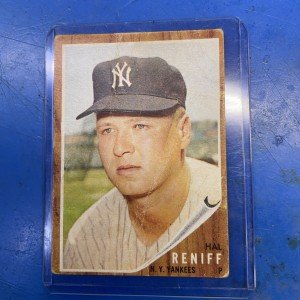 1962 Topps Hal Reniff Rookie Card #159