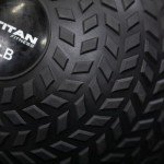 Titan Fitness 20 LB Rubber Slam Ball 10