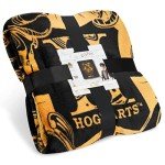 Hogwarts Fleece Throw Blanket - Harry Potter Theme