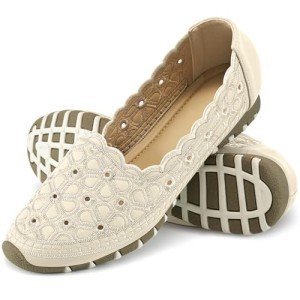 Aomigoct Women’s Comfortable Closed Toe Ballet Flats