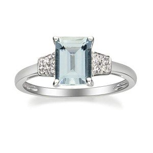 Stunning Aquamarine & Diamond Engagement Ring