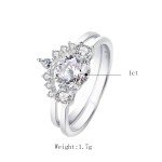 Elegant 18K Gold and Silver Women's Engagement Ring Set