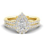 Elegant Pear-Shaped Moissanite Engagement Ring Set