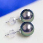 18K Gold Pearl Stud Earrings for Her
