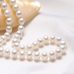 Elegant Freshwater Pearl Necklace and Earrings Set