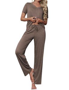 Ekouaer Women’s Soft V-Neck Pajama Set