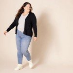 Amazon Essentials Women's Classic Fit Lightweight Long-Sleeve V-Neck Cardigan Sweater, Black, Small