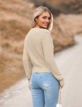 Zeagoo Women's Fall Crewneck Cropped Sweater 2024 Trendy Soft Ribbed Knit Long Sleeve Pullover Jumper Tops Beige