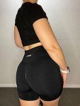 AUROLA Seamless Scrunch Short Women Workout Yoga Shorts High Waist Biker Shorts for Running Exercise (M, Black)