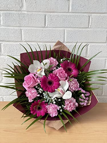 Daily Flower's Mixed Bouquet with Pink Roses
