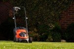 Flymo 18V SimpliMow 300 Cordless Lawnmower Bundle