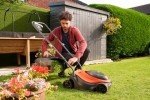 Flymo 18V SimpliMow 300 Cordless Lawnmower Bundle