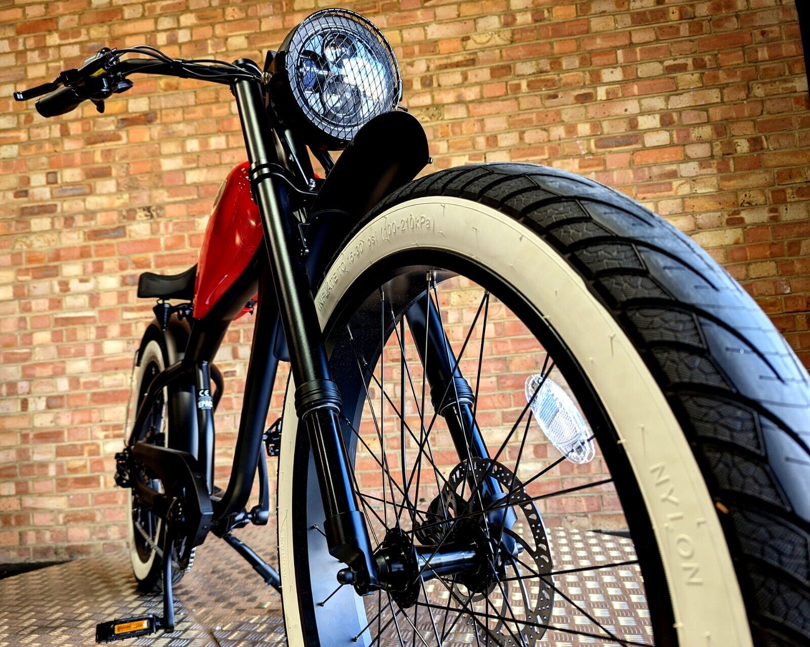 Retro Fat Tyre Beach Cruiser E-Bike Sale: 250-750W