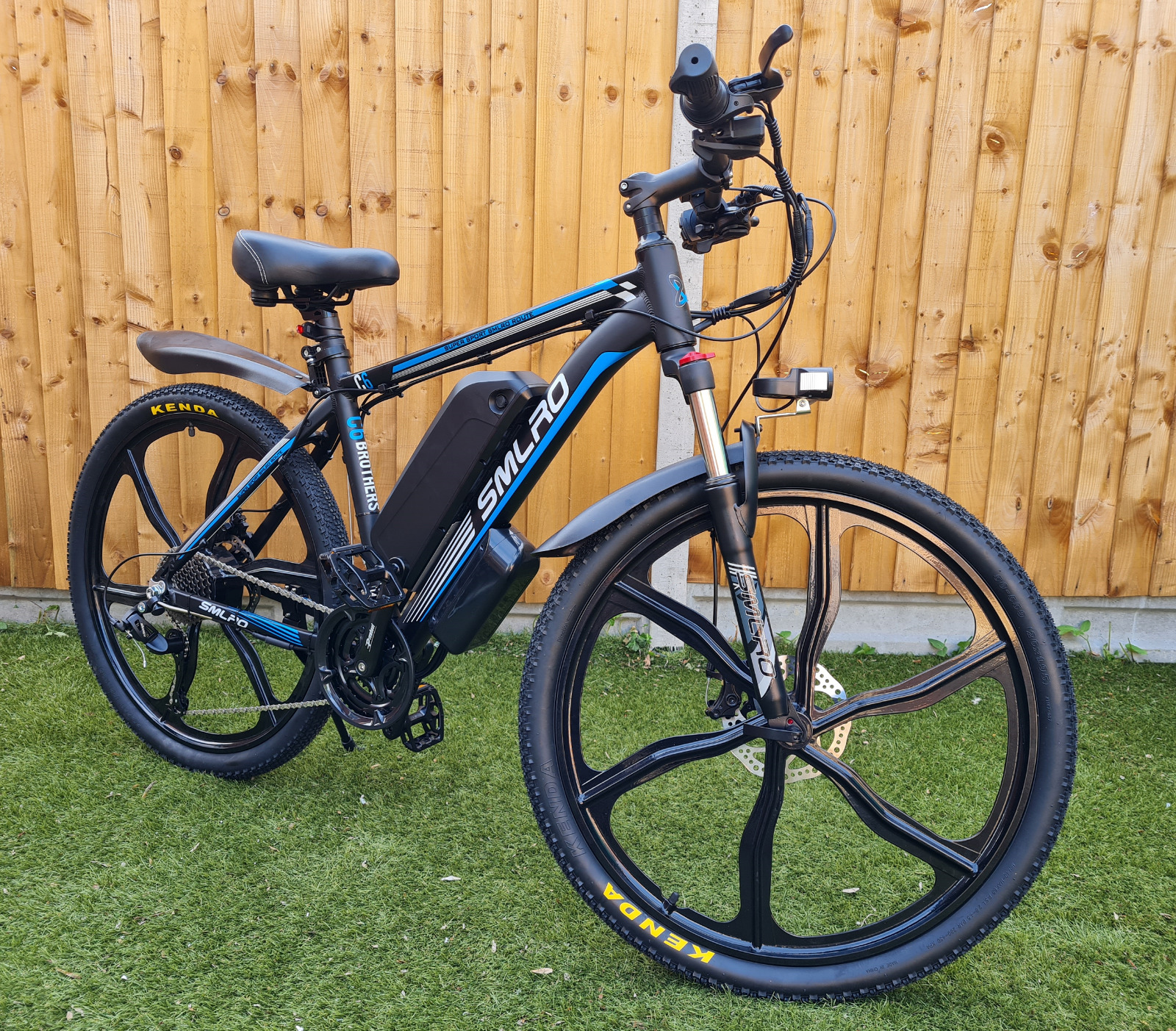 26" Electric Mountain Bike - E-Citybike by Magna