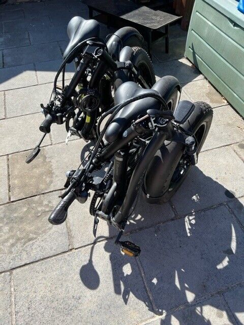 Black Fat Tyre Folding E-Bike