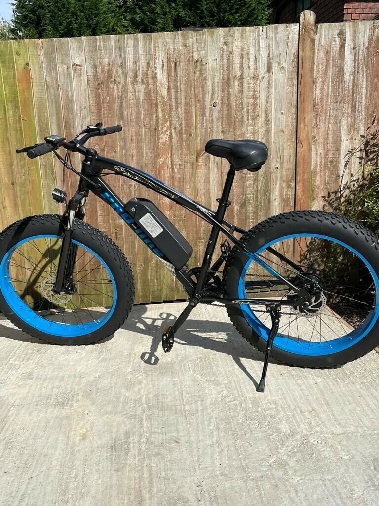 500w Electric Bike - LCD Display - Red/Blue Rims