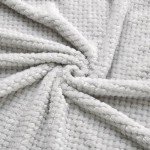 Cozy Fluffy Baby Blanket with Cute Bear Design