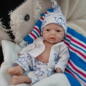 Myrebaby 7-Inch Silicone Reborn Baby Boy Justin