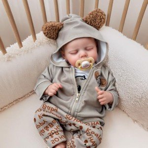 17-Inch Realistic Reborn Baby Girl Doll with Kit