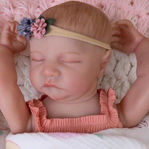 17-Inch Lifelike Silicone Reborn Baby Doll Girl