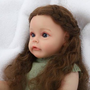 EIKIVAU 22-Inch Lifelike Reborn Baby Doll