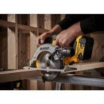 Dewalt 18V XR Cordless Circular Saw Kit