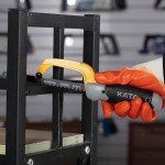 KATA Compact Hacksaw with Extra Flexible Blades