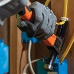 Klein Tools 18-Ounce Straight-Claw Hammer with Grip