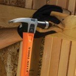 Klein Tools 18-Ounce Straight-Claw Hammer with Grip