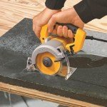 DEWALT 4-3/8-Inch Wet Tile Saw DWC860W