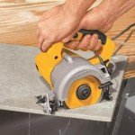 DEWALT 4-3/8-Inch Wet Tile Saw DWC860W