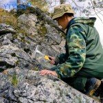 YTYLSJ All Steel Geologist Rock Pick Hammer