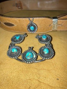 Stylish Justin Leather Women's Belt and Buckle Set