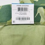 Petite Women's Camo Star Printed Leggings