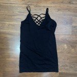 Strappy Scoop Neck Tank Top in Black