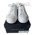 TOMMY HILFIGER Women’s 6 M LAMISS Tennis Shoes Fashion Sneakers White Logo NEW