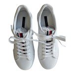 TOMMY HILFIGER Women’s 6 M LAMISS Tennis Shoes Fashion Sneakers White Logo NEW