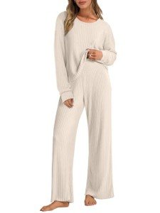Cozy 2-Piece Ribbed Pajama Set for Women