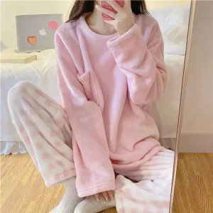 Cozy Women's Fleece Pajama Set for Winter