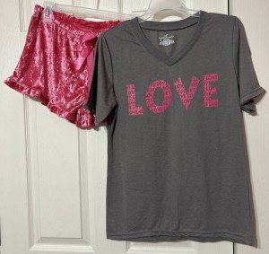 Bobbie Brooks Women's Love Gray/Pink PJs Set