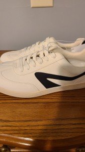 DV by Dolce Vita Women's White Lightweight Sneakers