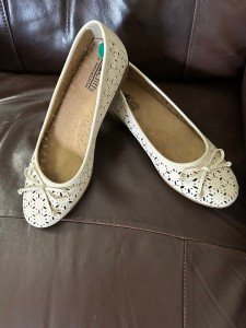 Comfy Cliffs Women's Size 8 Ballet Flats