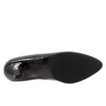 Trotters Kiera Women's Black Leather Slip-On Heels