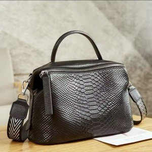Zency Crocodile Pattern Women's Tote Bag