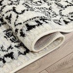 Palace Ivory Grey Black 5'3" x 7' Area Rug