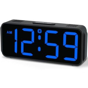 Peakeep Small Digital Alarm Clock with Dimming and Backup