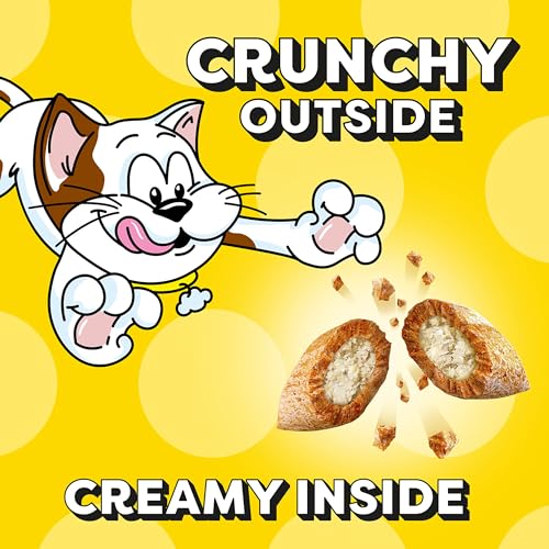 TEMPTATIONS Classic Crunchy and Soft Cat Treats Seafood Medley Flavor, 30 oz. Tub