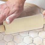 Lurrose 61-Hole Dumpling Maker Mold Tool